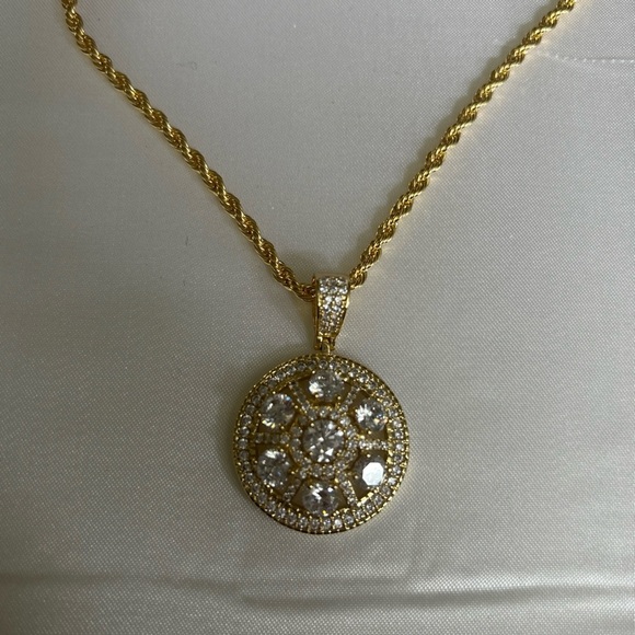 Elegant Gold Pendant Necklace stainless steel